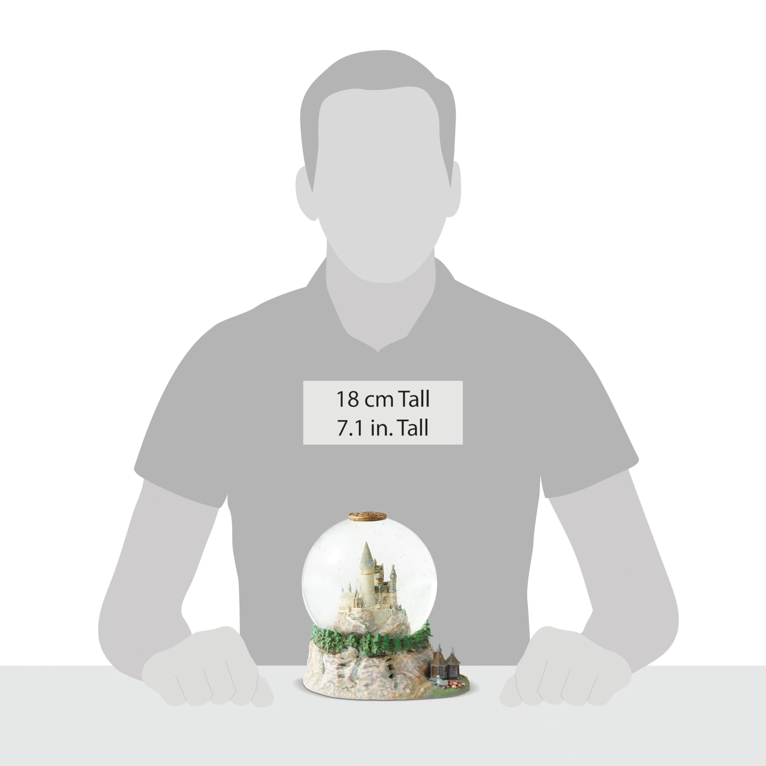 Enesco Wizarding World of Harry Potter Hogwarts Castle Water Globe, 7.1 Inch, Multicolor - Image 4