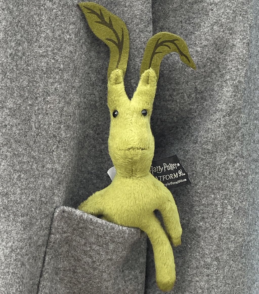 Fantastic Beasts Pickett Soft Toy - Pocket-Sized Plush Toy Magical Creature - Newt Scamander’s Bowtruckle Companion - Light Green with Leaf Antennae - Gift for Fans & Collectors - Image 4