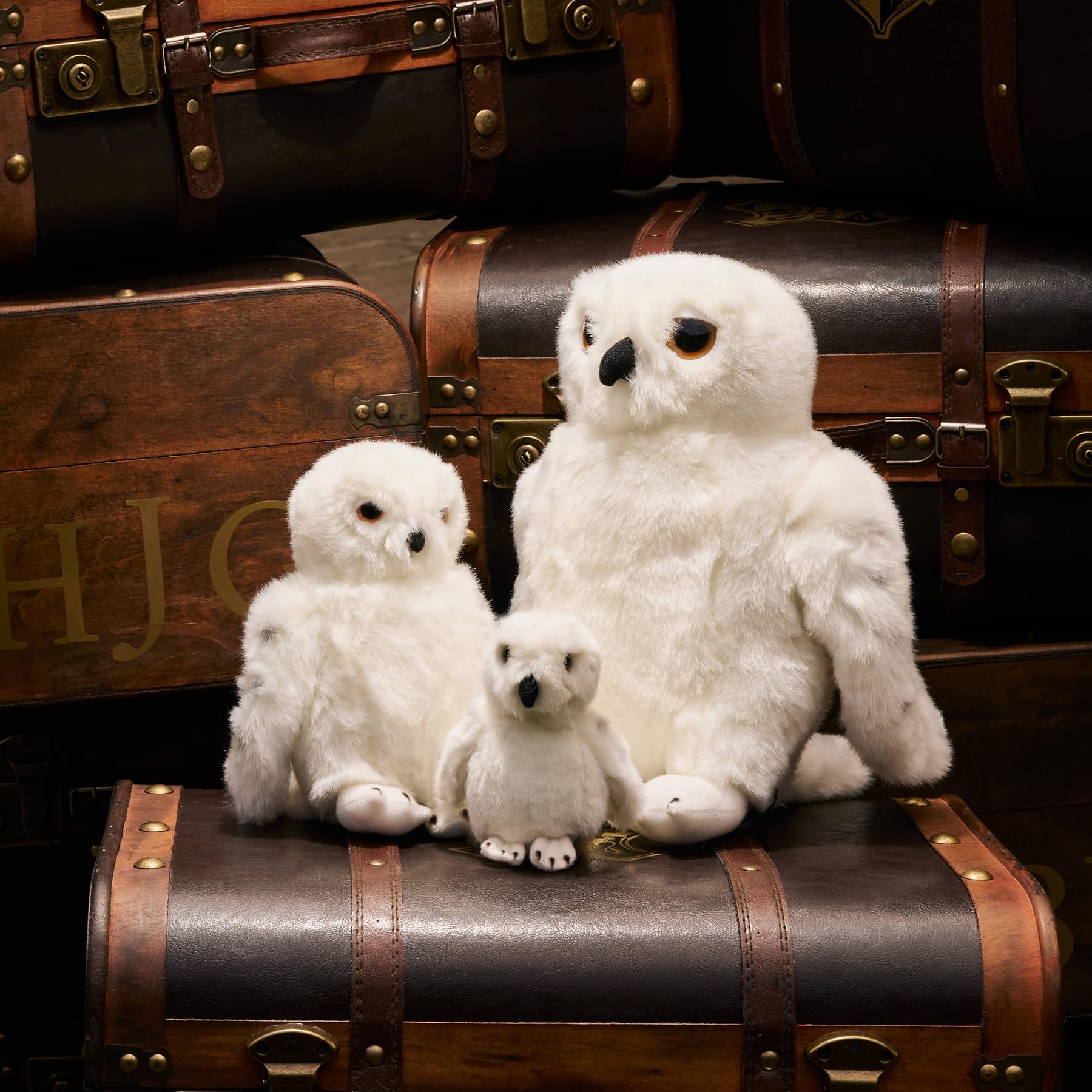 Harry Potter Hedwig Soft Toy - Medium 8" Plush Toy Owl - Collectible - White Snowy Owl with Yellow Eyes & Black Beak - Stuffed Animal Gift for Fans, Kids & Collectors - Image 6