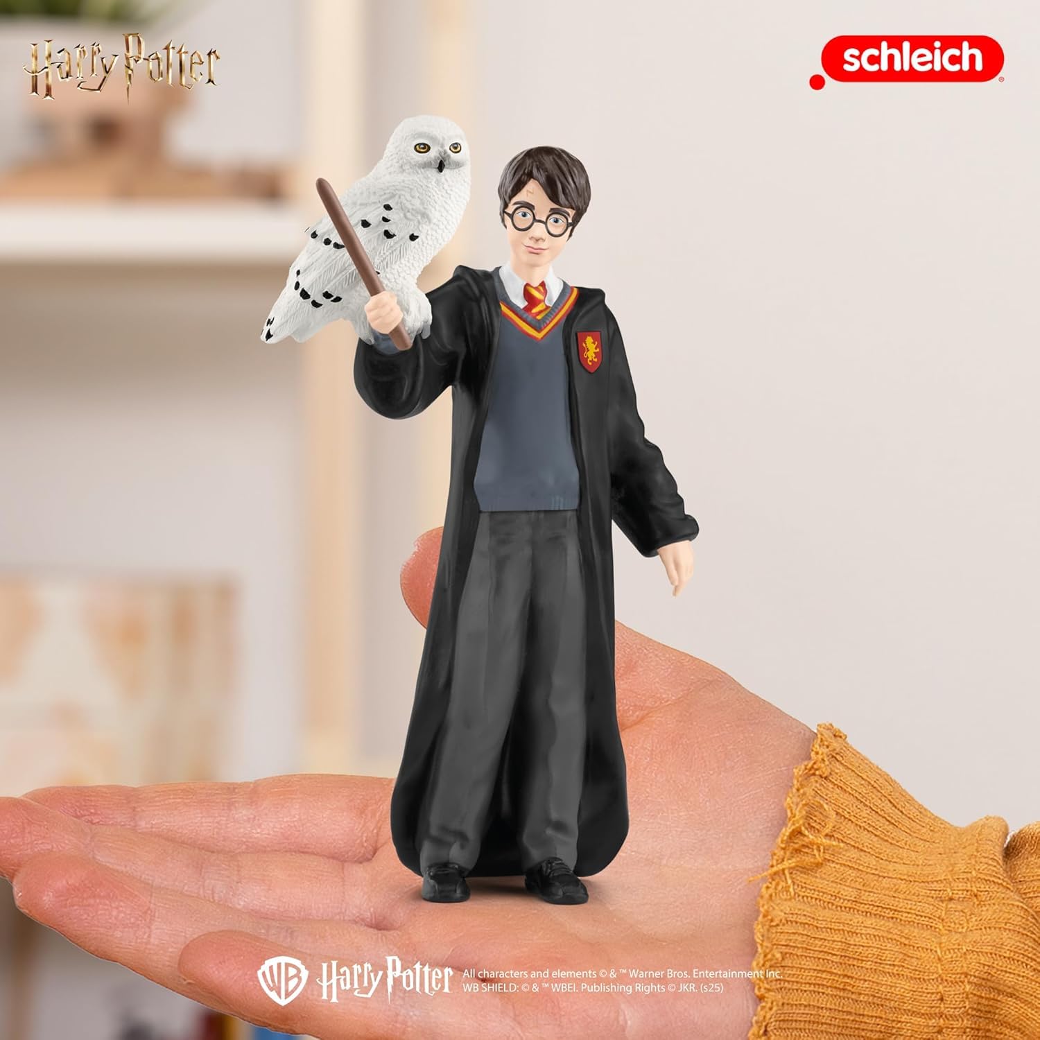 Schleich Harry Potter - 2 PC Harry Potter Set with Snow Owl Toy - Wizarding World Collectible Figures for Kids and Adults - Toys for Ages 6+ | 42633 - Image 3