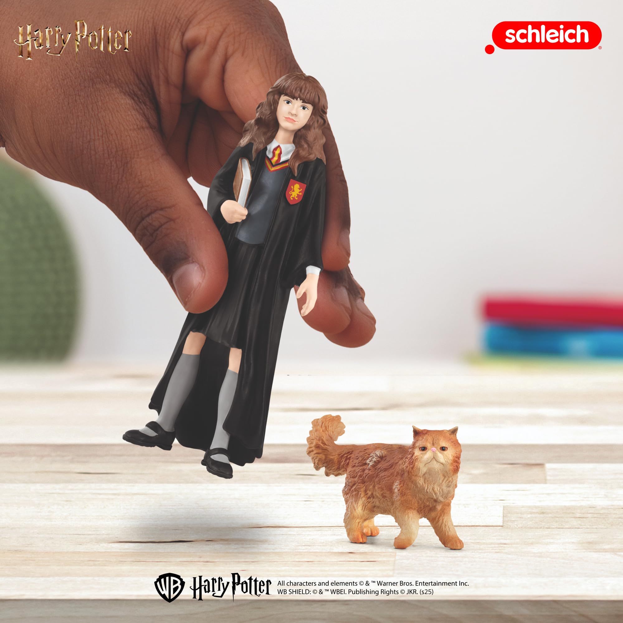 Schleich Harry Potter - Hermonie and Crookshanks Cat Figurines - 2 PC Harry Potter Set - Wizarding World Collectible Figures for Kids and Adults - Toys for Ages 6+ | 42635 - Image 3